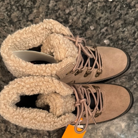 Sporto Darla Beige and Black Eco Winter Boots - Picture 4 of 12